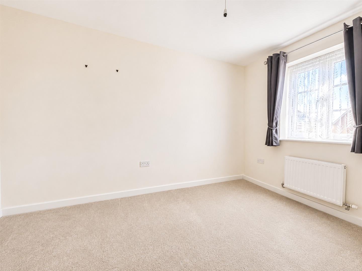 Hovingham Drive, Great Denham, Bedford